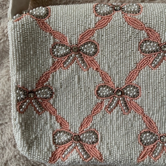 NWT Altar’d State Beaded Bag Cream and Pink Bows - Picture 11 of 13